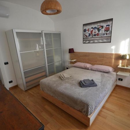 Casa Nel Borgo Vicinissima Al Centro Di Torino Apartment Exterior photo