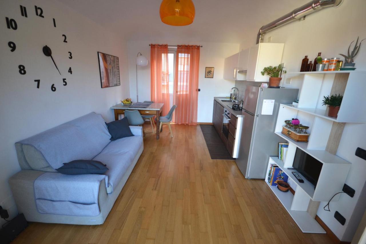 Casa Nel Borgo Vicinissima Al Centro Di Torino Apartment Exterior photo