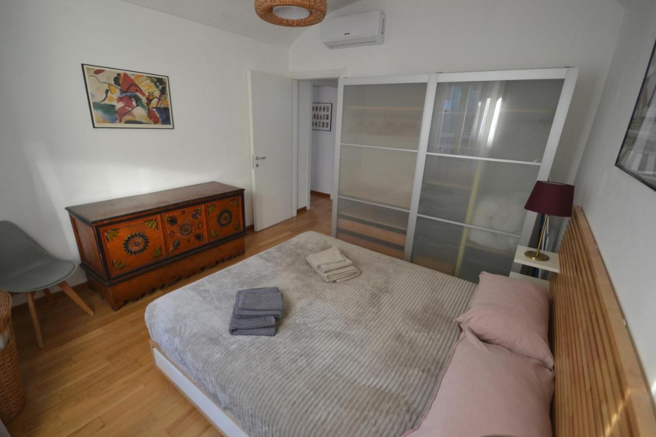 Casa Nel Borgo Vicinissima Al Centro Di Torino Apartment Exterior photo