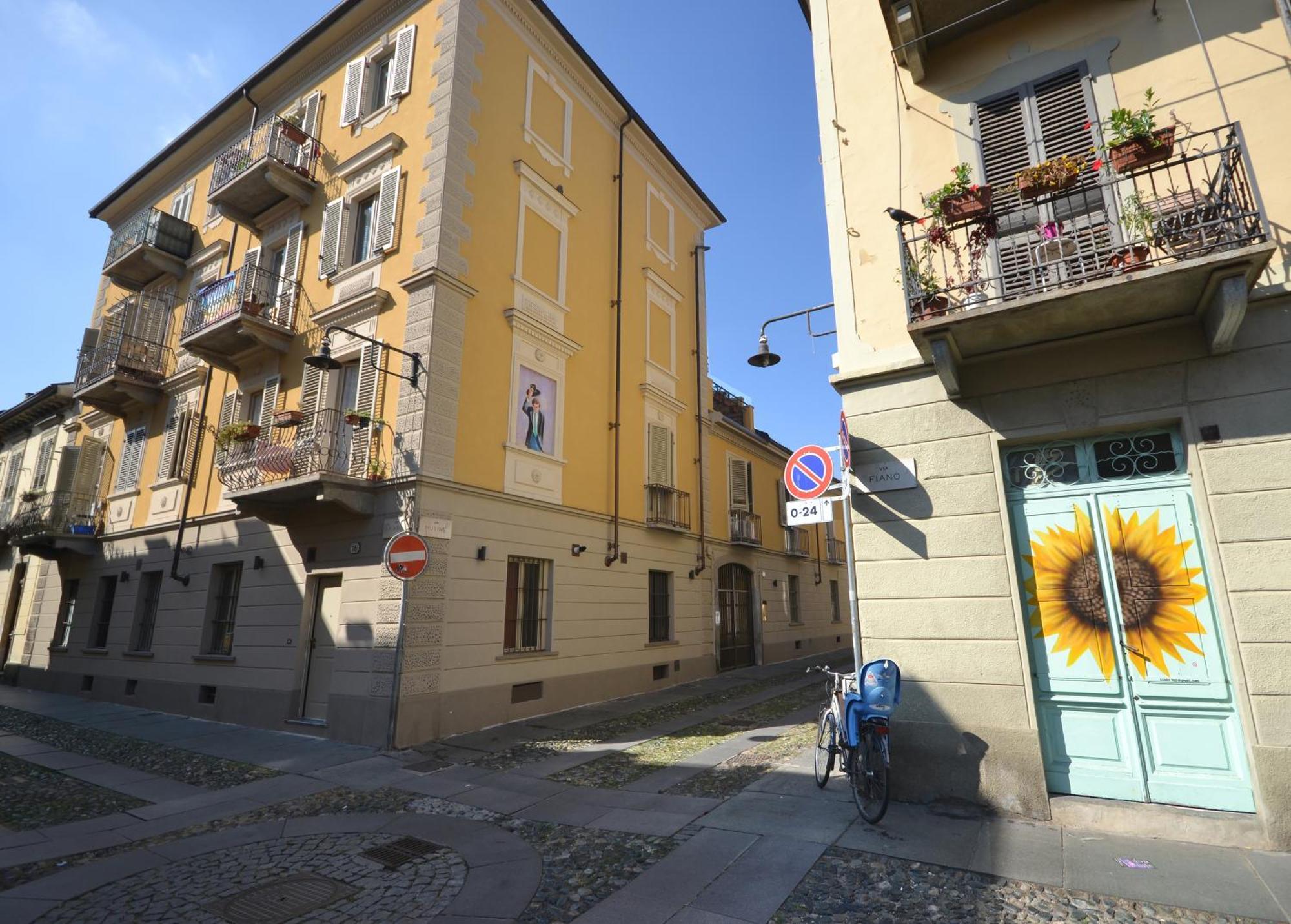 Casa Nel Borgo Vicinissima Al Centro Di Torino Apartment Exterior photo