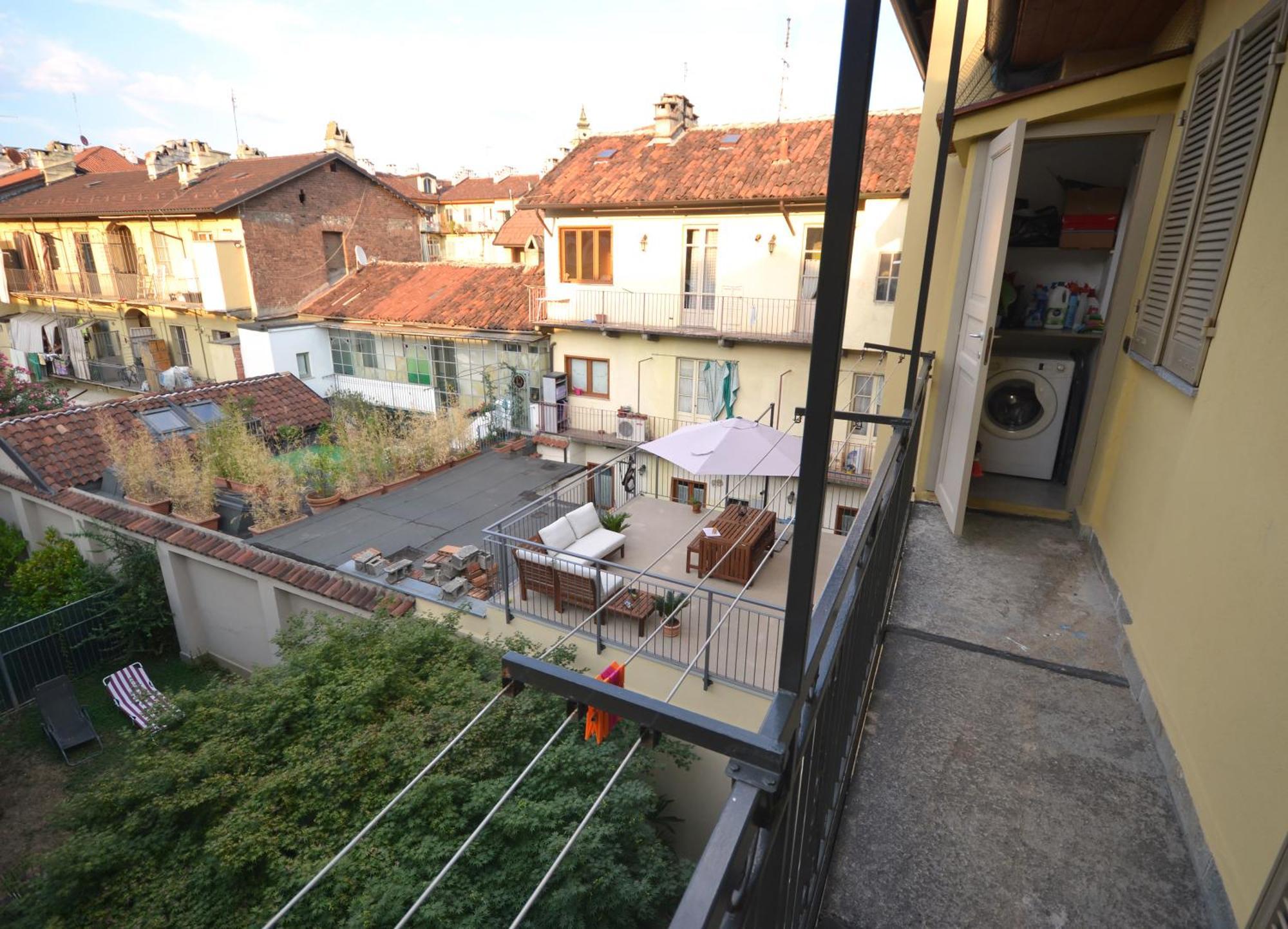Casa Nel Borgo Vicinissima Al Centro Di Torino Apartment Exterior photo